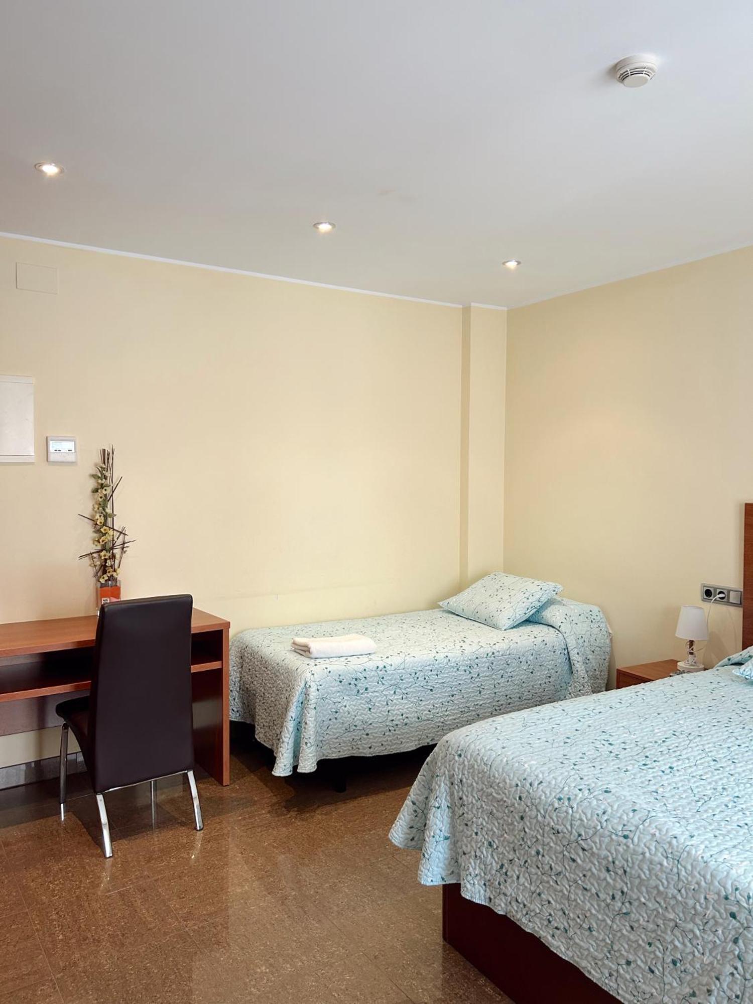 El Port De La Selva Hostal La Tina מראה חיצוני תמונה
